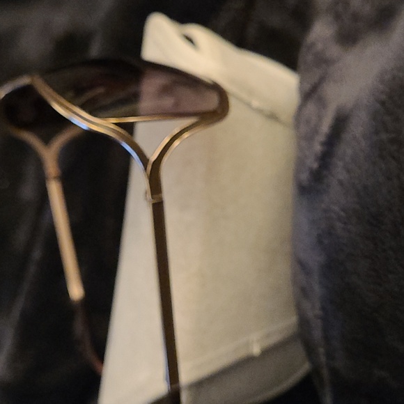 Sunglasses - Picture 2 of 5